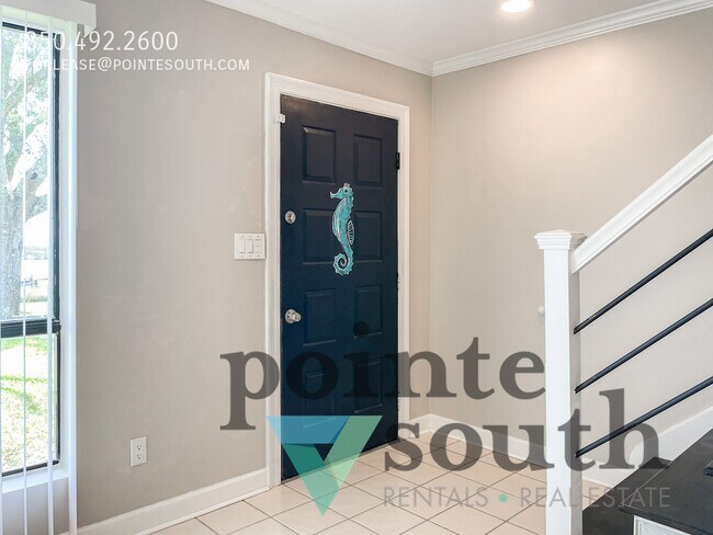 Building Photo - 15021 Innerarity Point Rd