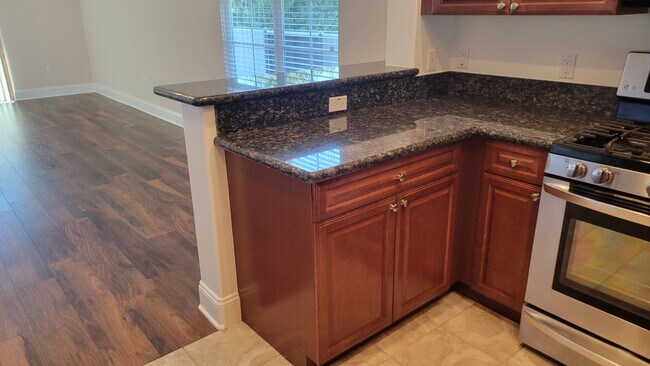 Kitchen Bar - 3753 W 244th St