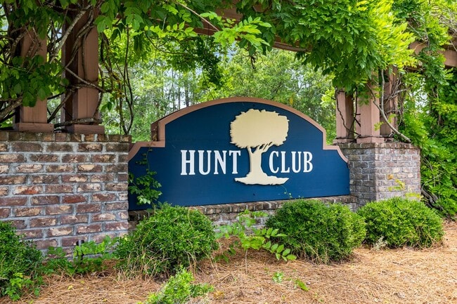 Building Photo - Ranch Style Home in Hunt Club For Rent!