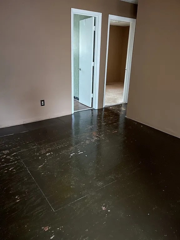 Building Photo - 3 Bedroom 1 Bathroom