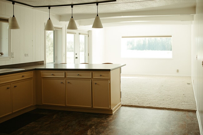 Building Photo - 239 Wilderness Dr