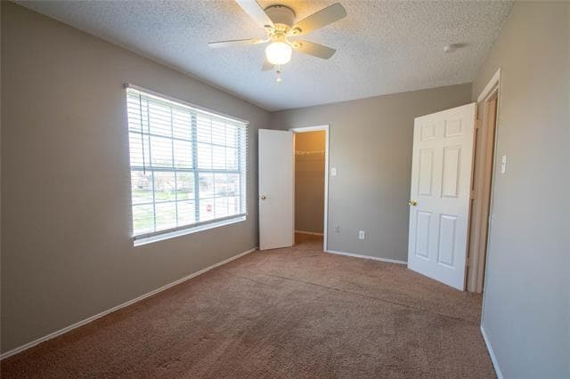Building Photo - 2703 Clayton Oaks Dr