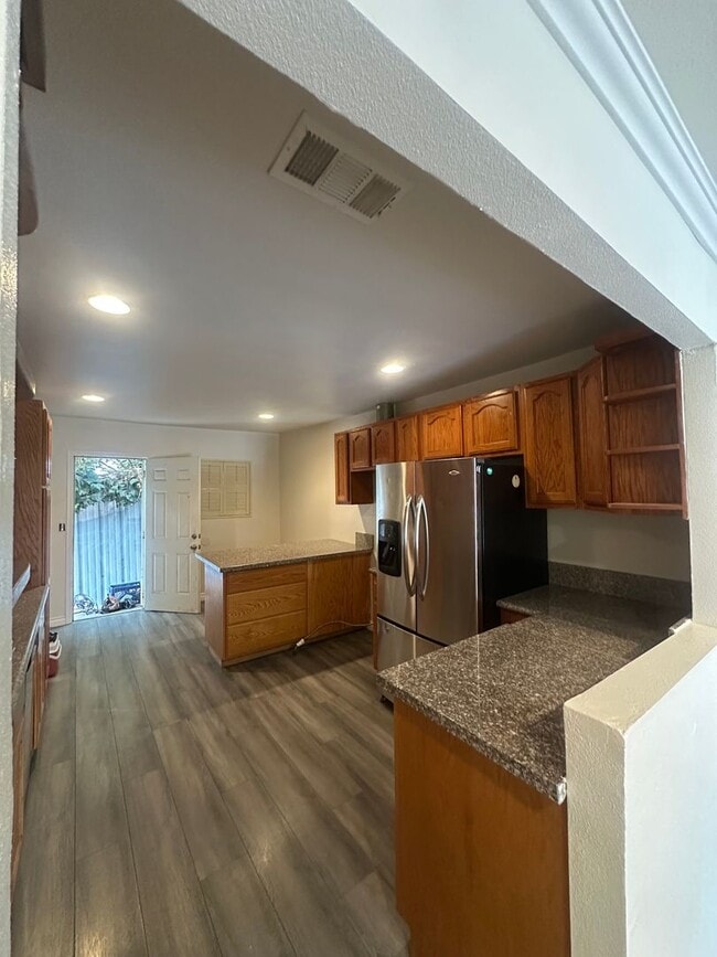 Building Photo - 7805 Whitsett Ave