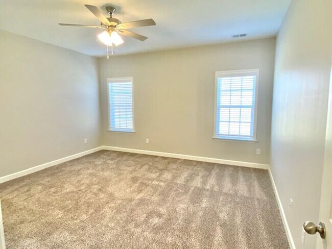 Building Photo - Now Leasing a 4-bedroom 2.5 bath home in Walls, Mississippi at Mallard Park