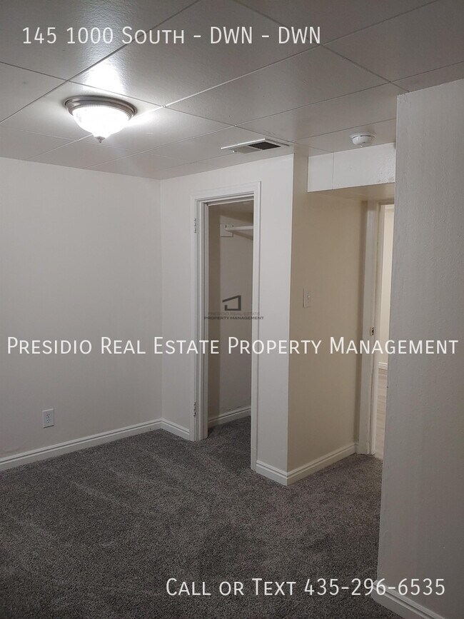 Building Photo - 145-1000 1000 S