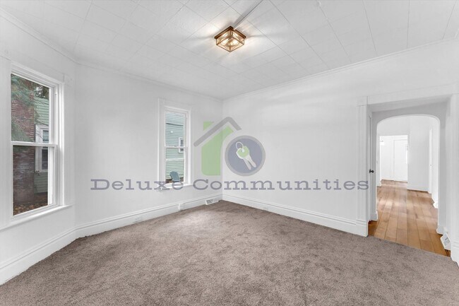 Building Photo - 1011 Jennette Ave NW