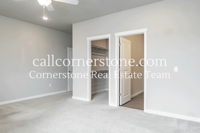 Building Photo - 5415 Necker Heights