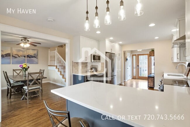 Building Photo - 481 S Washington St