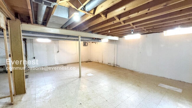 Building Photo - 12136 Brougham Dr