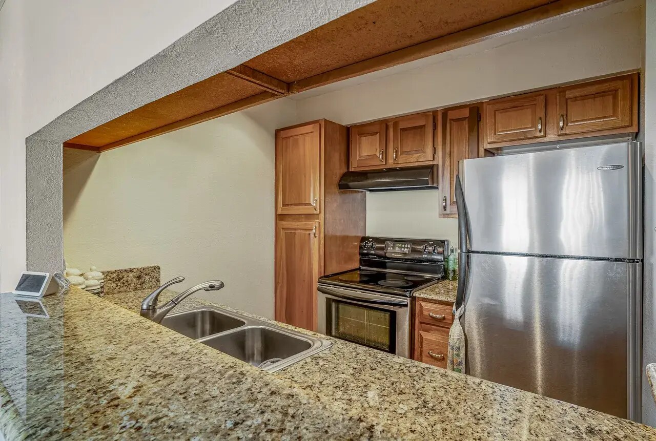 kitchen - 2501 W Zia Rd