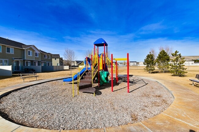 Building Photo - 3201 W Desert Lily Dr