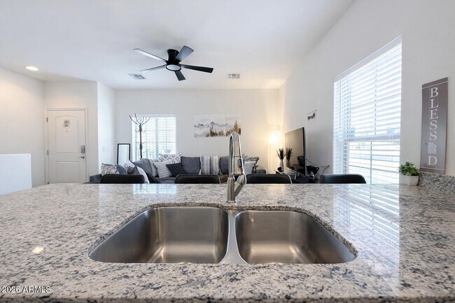 Building Photo - 854 S San Marcos Dr