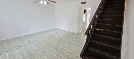 Building Photo - 270 NE 142nd St