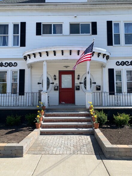 Primary Photo - 29 Locust St