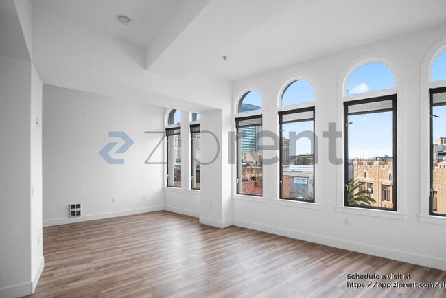 Building Photo - 1755 Broadway