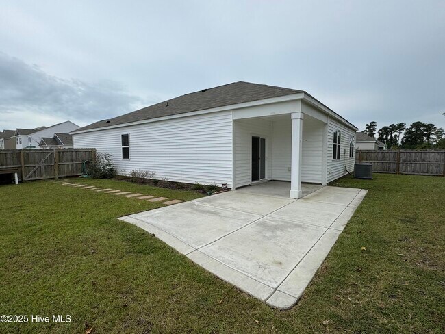 Building Photo - 202 Airlie Vista Ln
