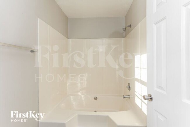 Building Photo - 45 Water Way Trail