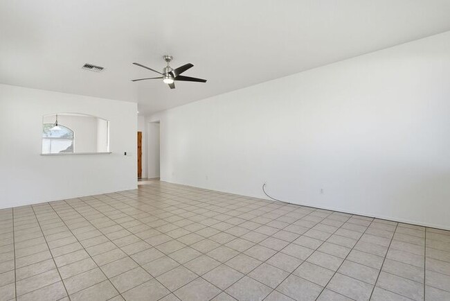 Building Photo - Serene 3-Bed Green Valley Home with Private Fenced Yard & 2-Car Garage