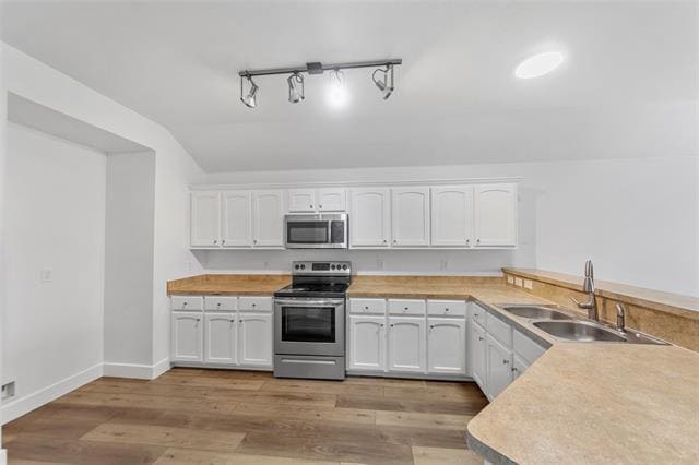 Building Photo - 917 Orchid Blvd