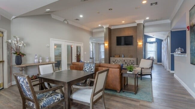 Building Photo - 1761 E Waterford Ct