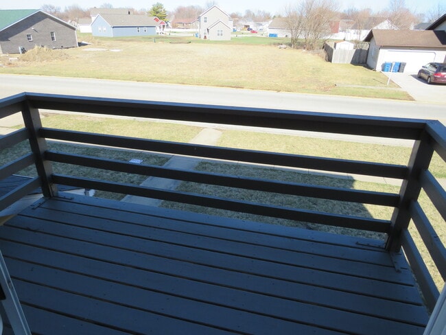 Building Photo - 2304 Ashland Dr