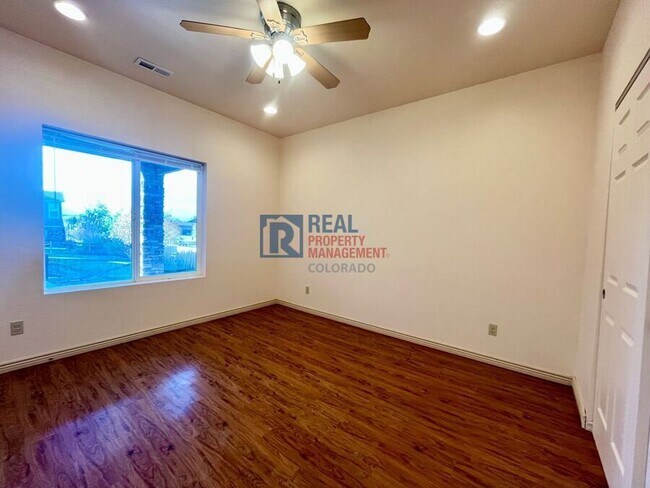 Building Photo - 5094B W 109th Cir