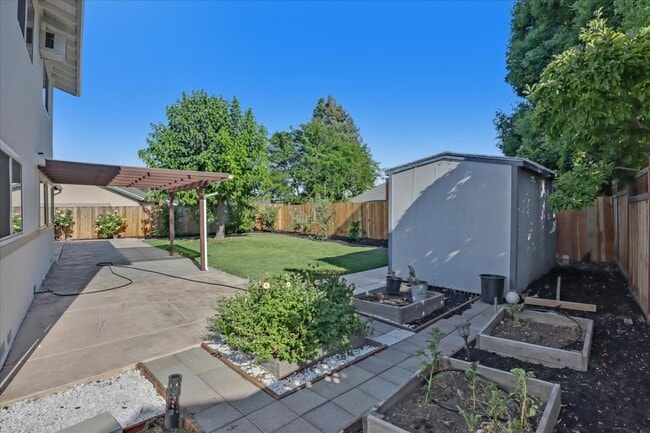 Building Photo - 2916 Biddleford Dr