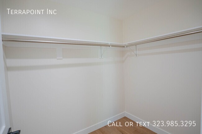 Building Photo - 1034 Westmoreland Ave