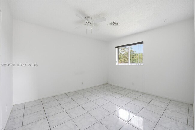 Building Photo - 7521 NW 1st Ave