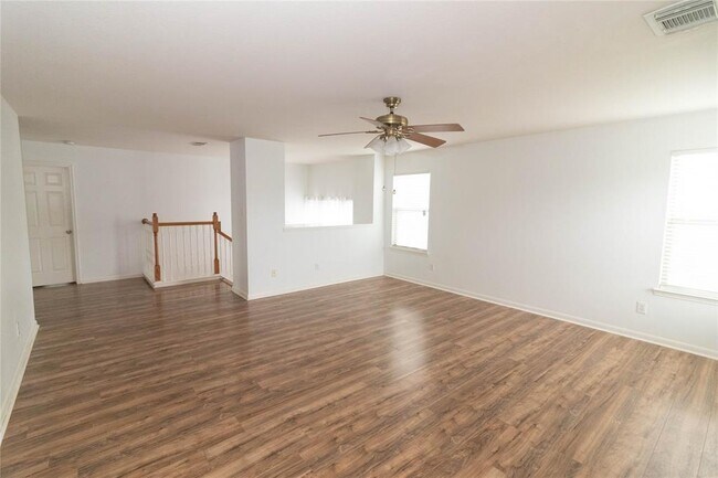 Building Photo - 21534 Pointed Oak Ln