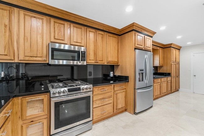 Building Photo - 20777 Soneto Dr