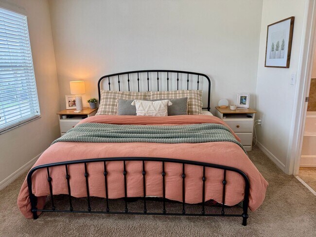 Building Photo - Sawgrass Village Townhomes 3/2.5/1 - Friendly Neighborhood lifestyle