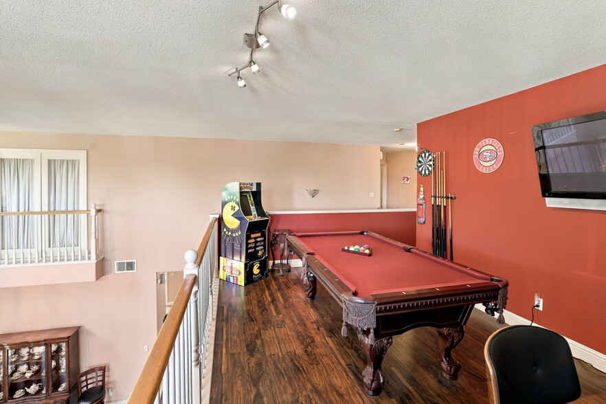 Building Photo - 204 Millbrook Dr