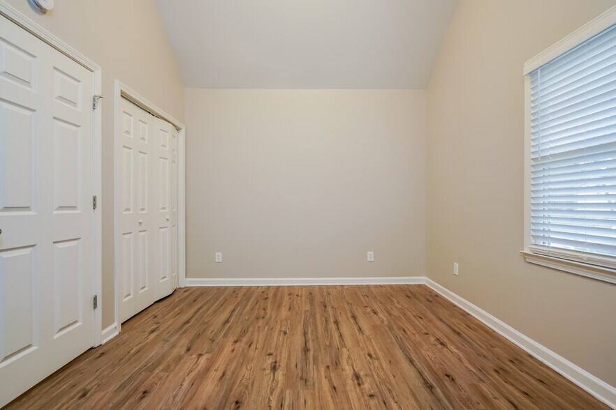 Building Photo - 1403 Velvet Creek Trce SW