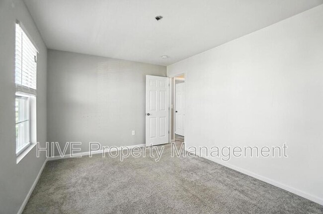 Building Photo - 6888 Lady Abigail Dr