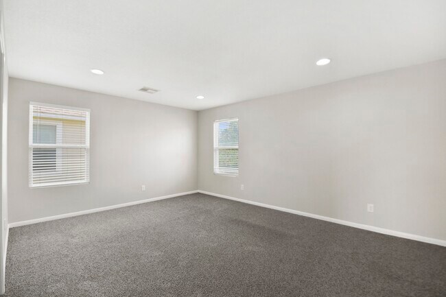 Building Photo - 9820 Lace Flower Way