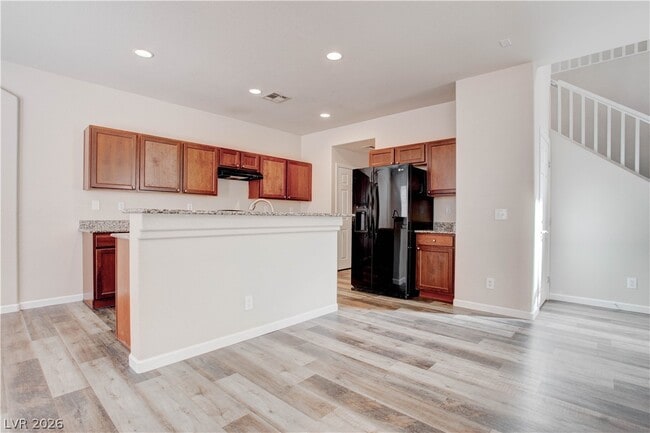 Building Photo - 1133 Via Rocca