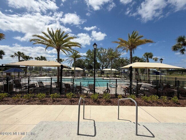 Building Photo - 2717 White Cedar Ln