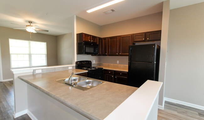 Primary Photo - South Oak Apartments