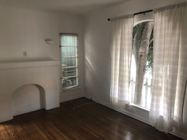 Living room - 2602 7th St