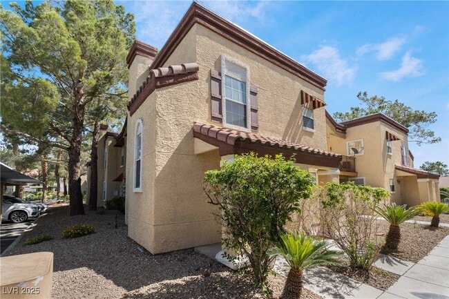 Building Photo - 2801 N Rainbow Blvd