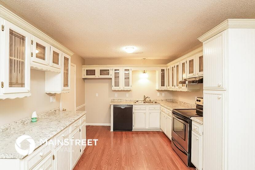 Building Photo - 4336 Central Valley Dr