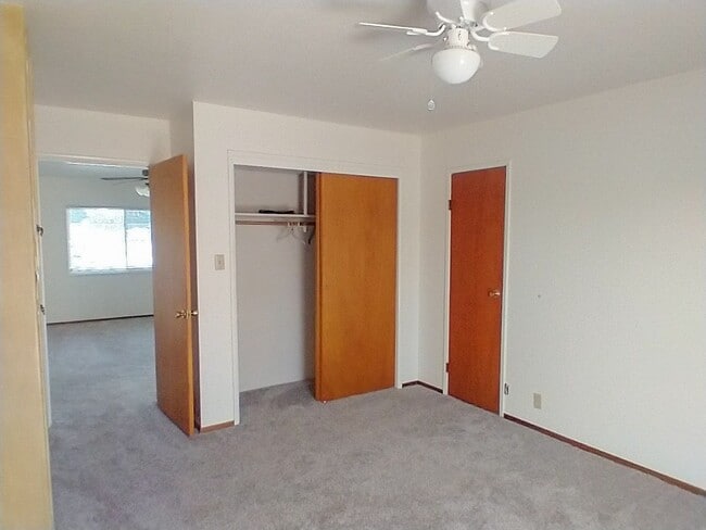 Building Photo - MOVE IN SPECIAL $500 OFF FIRST MONTHS RENT