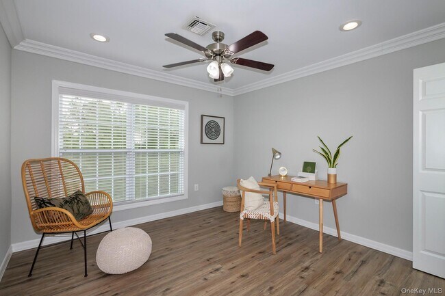 Building Photo - 408 Pine Creek Ave