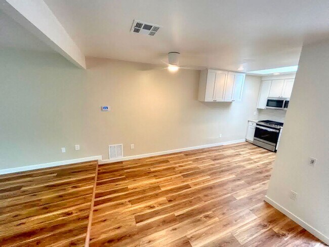 Building Photo - 33936 Alcazar Dr