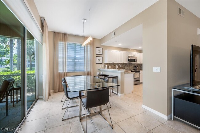 Building Photo - 7130 Blue Juniper Ct