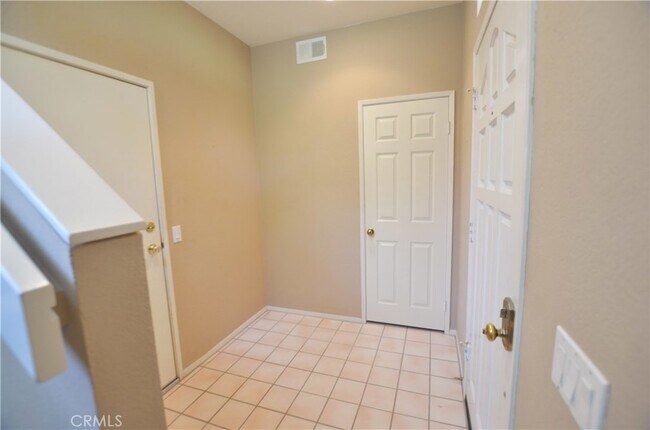 Building Photo - 97 Montara Dr