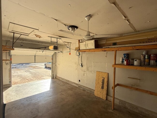 Building Photo - 5902 W Franklin St