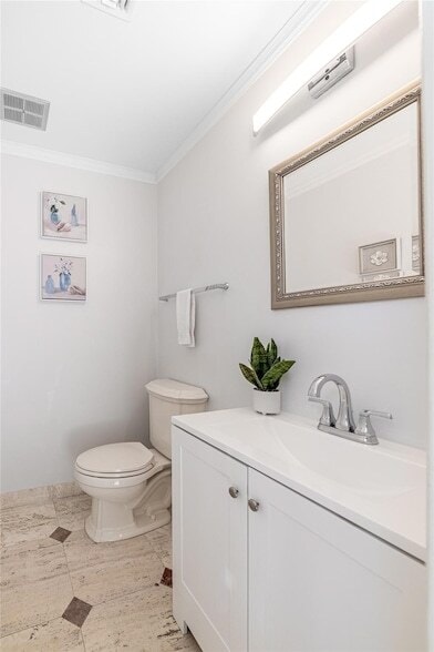 Building Photo - 2519 Barcelona Dr