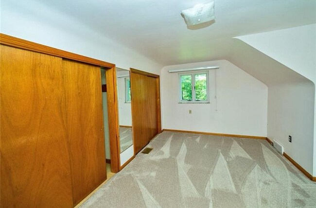 Building Photo - 5331 Old Logan Ferry Rd